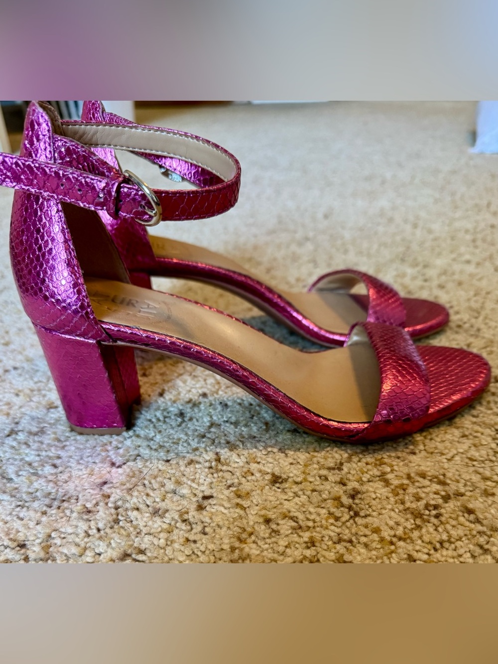 Naturalizer Vera Ankle Strap Dress Sandals Fuschia Pink Leather Size 8.5 New